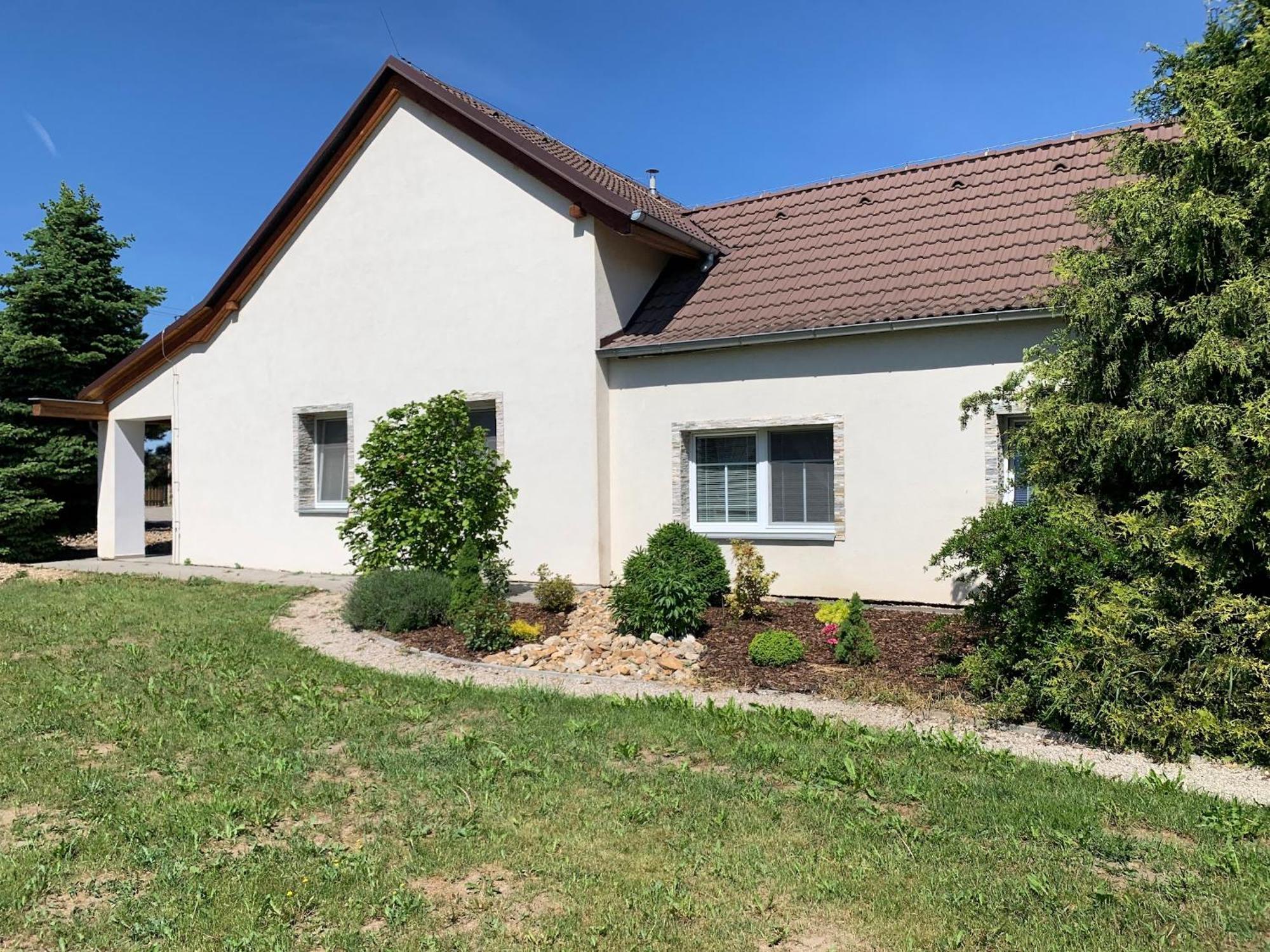 Apartmany U Orecha Boretice Exterior photo
