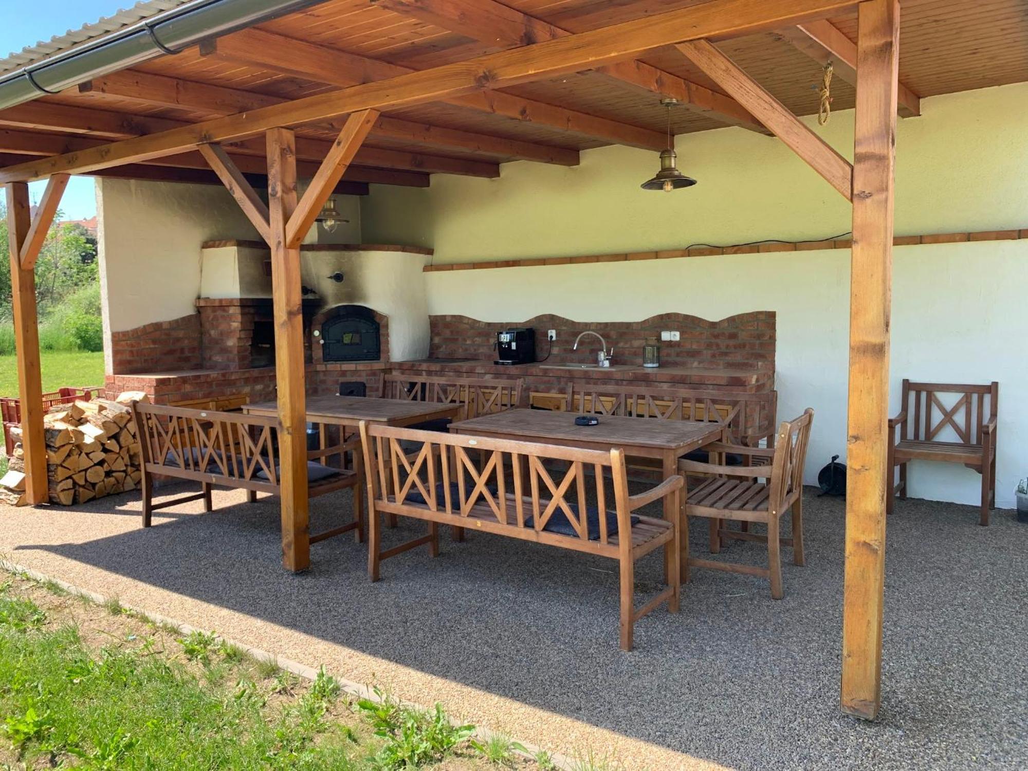 Apartmany U Orecha Boretice Exterior photo
