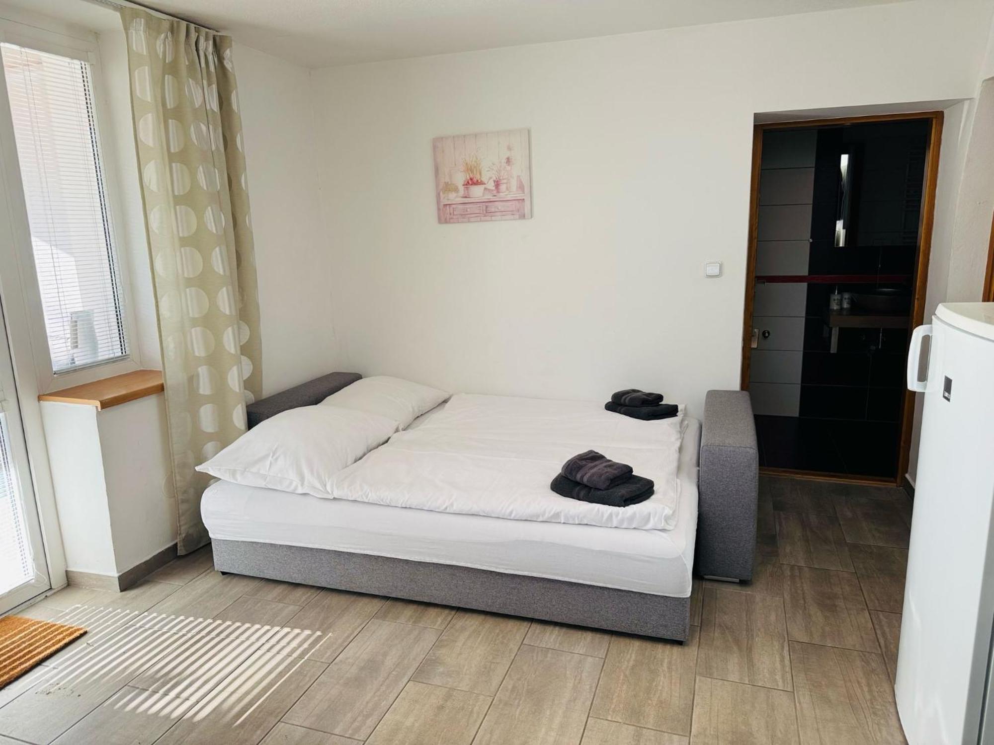 Apartmany U Orecha Boretice Exterior photo