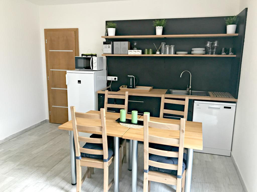 Apartmany U Orecha Boretice Exterior photo